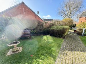 Communal Garden- click for photo gallery